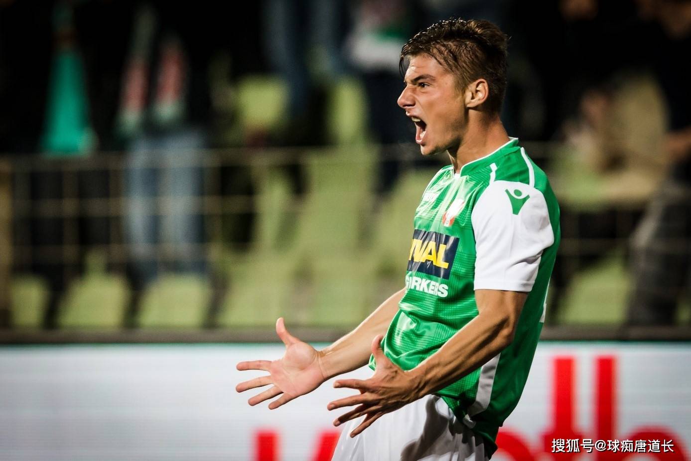 贝博官网 -今晨体能课后；费耶诺德豪取连胜备战葡超；话题不断；训练强度明显提升 